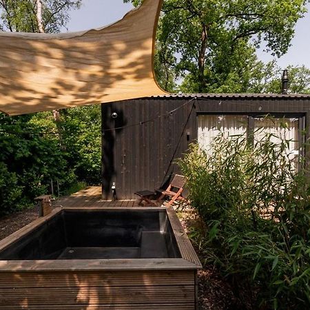 Villa Luxe Hottub Japandi Tiny House In Het Bos Nunspeet Exterior foto